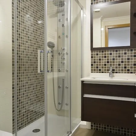 Flatselect Plaza Apartment